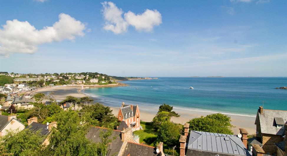 Perros Guirec près du camping Armor Loisirs à Trébeurden, - Camping Armor Loisirs