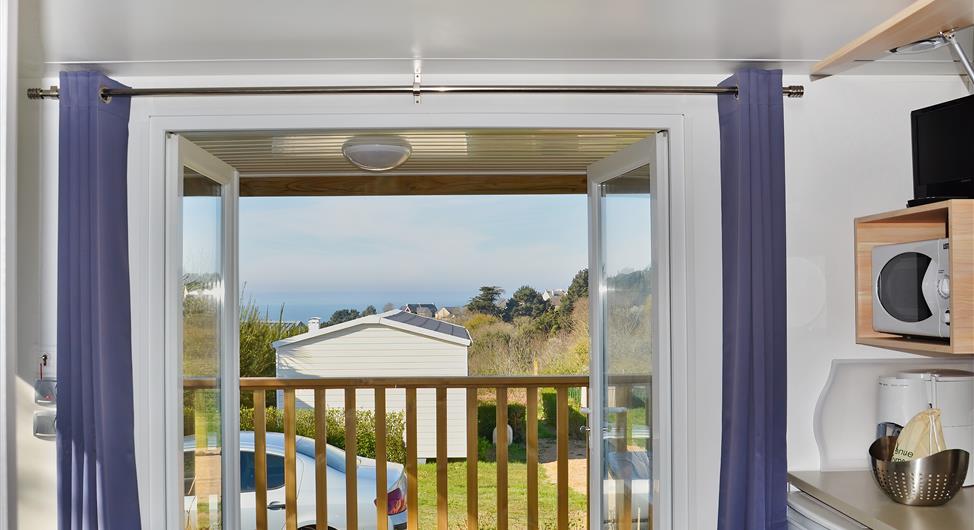 Camping Côte de Granit Rose proche plage de pros mabo  Mobil home 2 chambres vue mer emplacement 60 - Camping Armor Loisirs