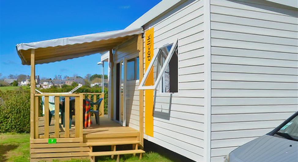 Camping Côte de Granit Rose avec mini ferme - Mobil home 2 chambres emplacements 3 - 7 - Camping Armor Loisirs