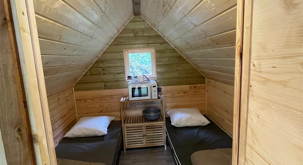 Bivouac au camping 3 étoiles Armor Loisirs à Trébeurden, location emplacements, mobil homes et chalet, camping piscine sur la Côte de Granit Rose près de Perros Guirec ploumanach france -Côtes d'Armor-Bretagne - Camping Armor Loisirs