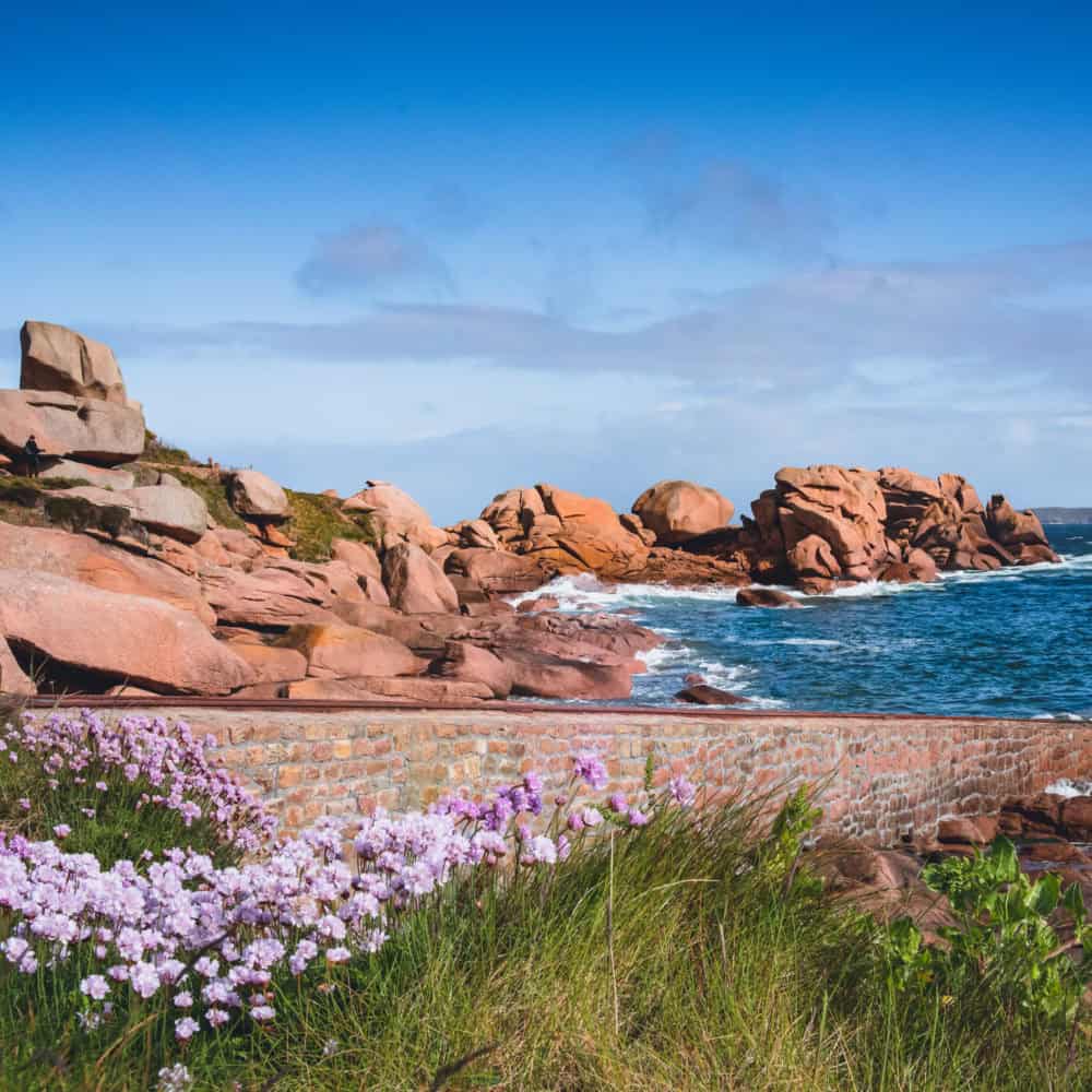 porz kamor cove on the pink granit coast