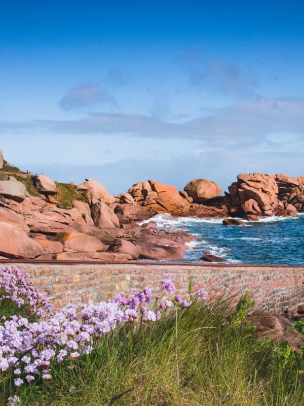 porz kamor cove on the pink granit coast